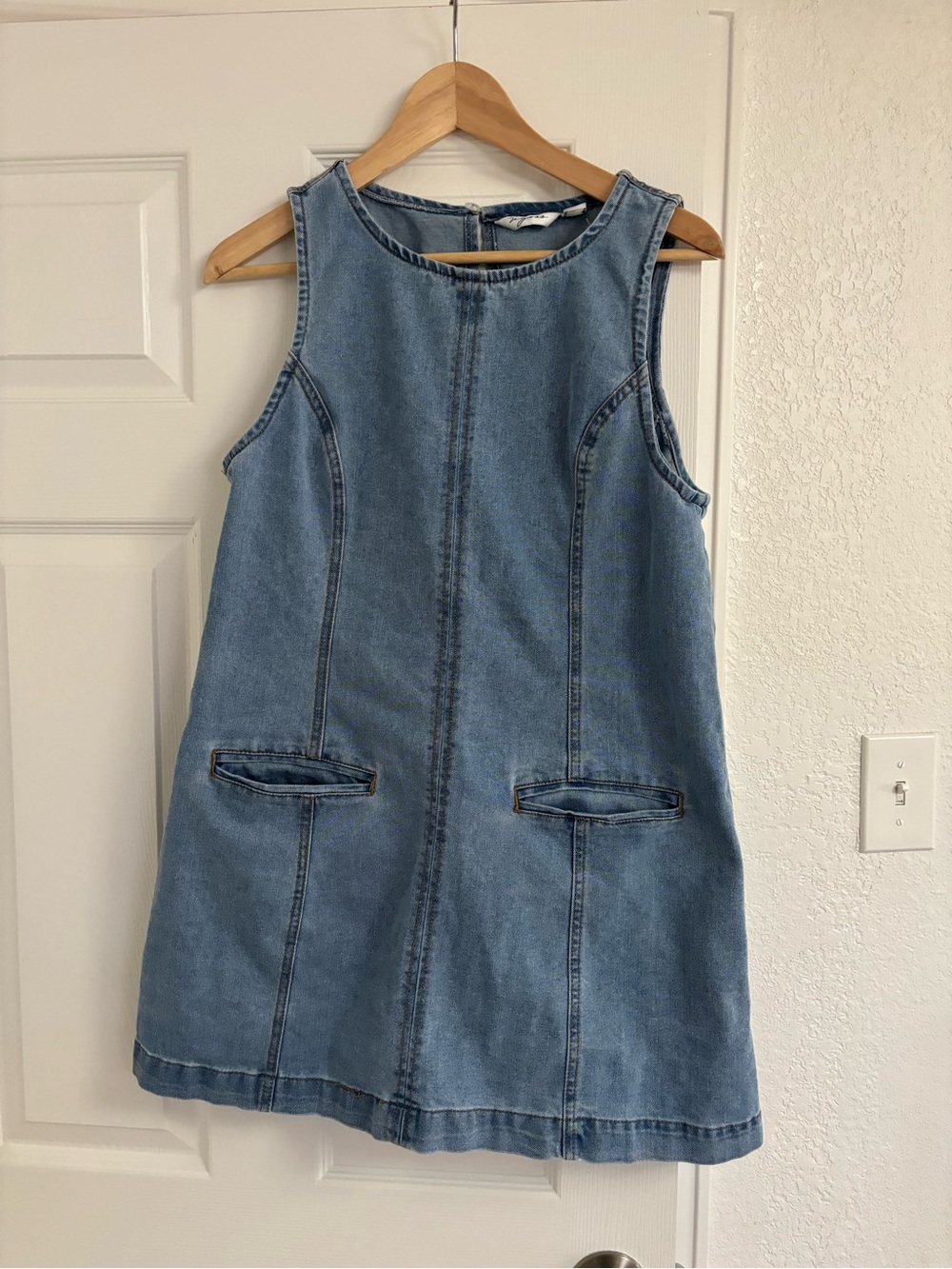 Vigoss blue denim mini dress with pockets